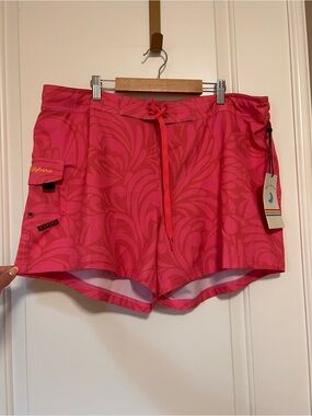 🌺🌊NWT🌊🌺Maui Rippers Hot Pink Floral Swim Coverup Board Shorts🌴🌺